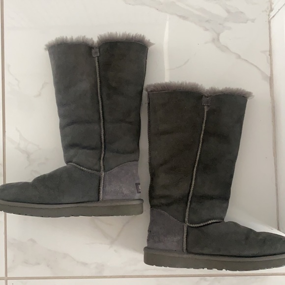 UGG Tall Boots with Buttons - Picture 2 of 4